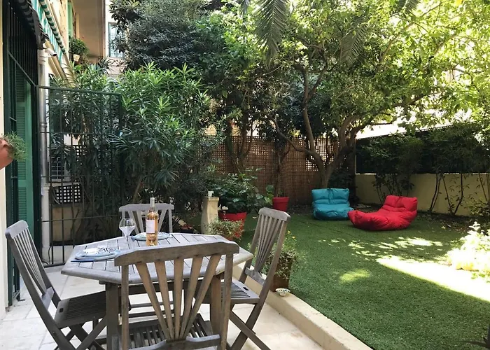 Luxieux Appartement Avec Jardin